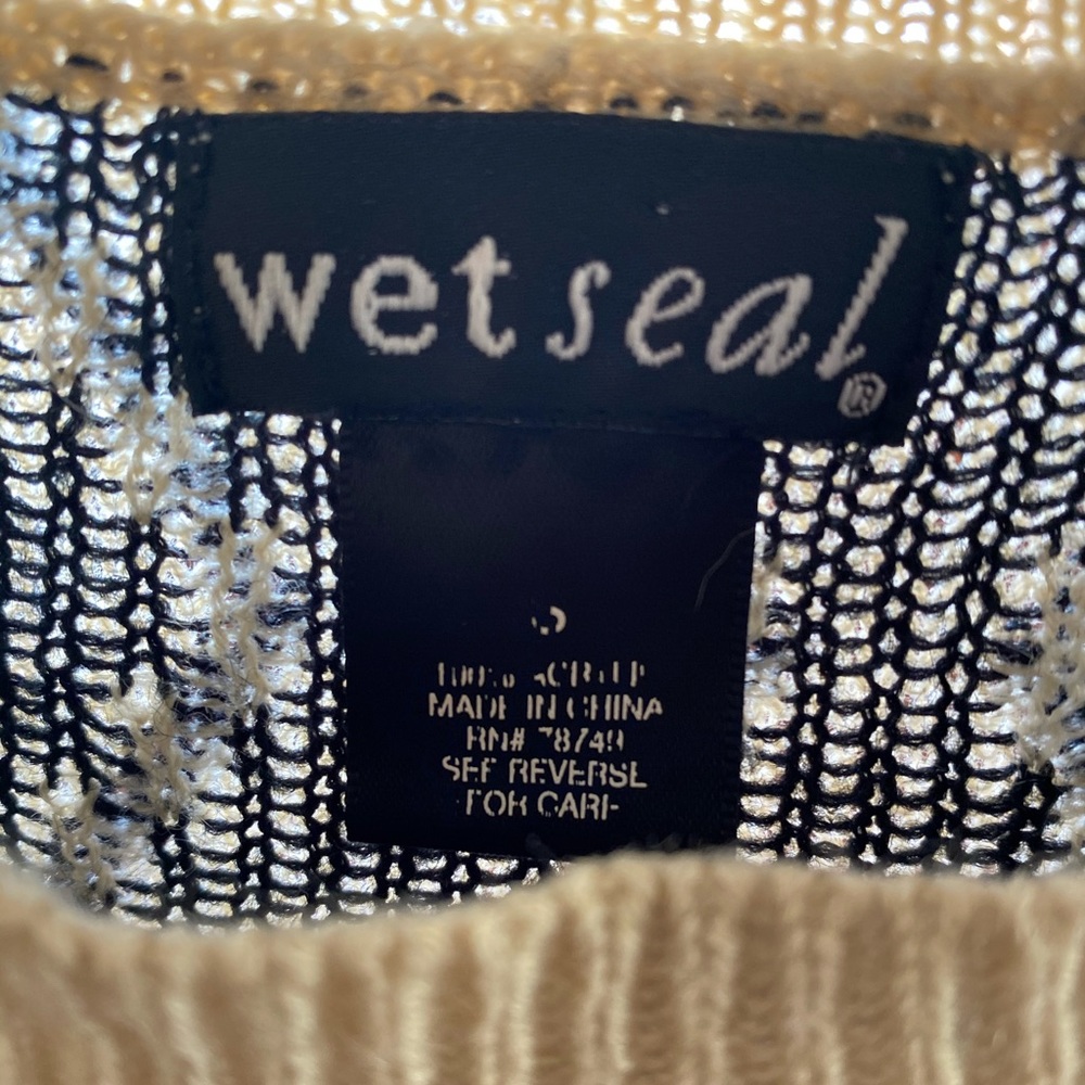 Sweater - Picture 2 of 3